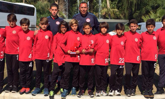 En Centilmen Takım Antalyaspor