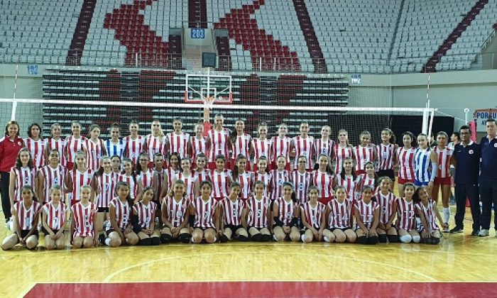Voleybol Branşı Çizdiği Başarılı Grafikle Dikkat Çekiyor