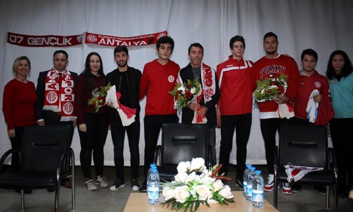 Antalya Lisesi’nin Konuğu Antalyaspor Oldu
