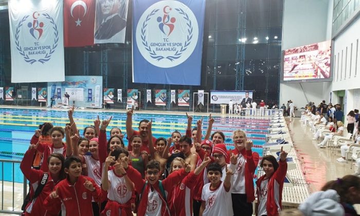 Antalyaspor Yüzme Takımı, Türkiye Finalleri’ne Damga Vurdu
