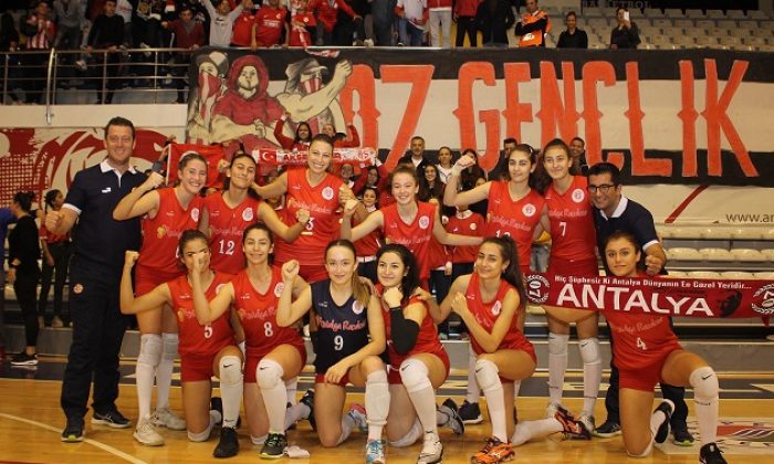 Antalyaspor Derbisinde Kazanan Antalyaspor Oldu
