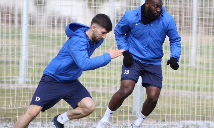 Sinik: “Antalyaspor’un Menfaatlerine Uyarsa Giderim”