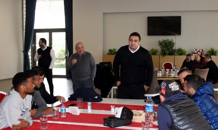 Öztürk: “Beşiktaş Sizi Yenmedi, Siz Beşiktaş’a Yenildiniz”