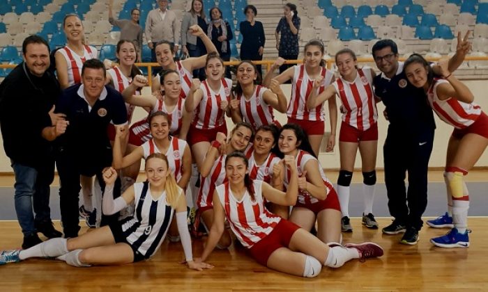 Voleybol Takımından İlk Yılında Müthiş Başarı