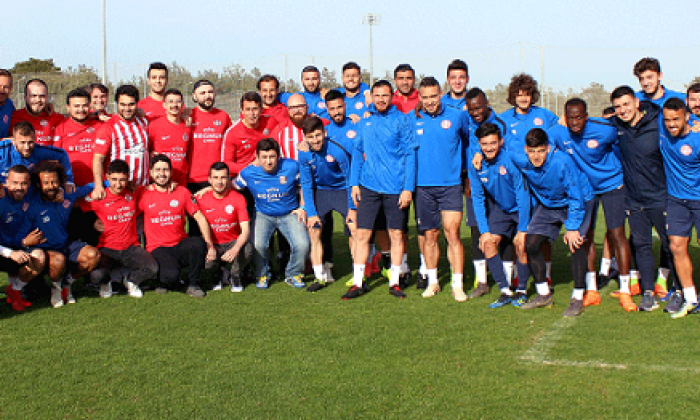 Antalyaspor E-Spor Takımından Futbol Takımına Ziyaret