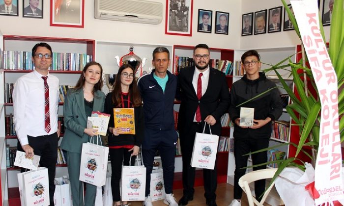 Antalyaspor Kütüphanesine Kitap Desteği