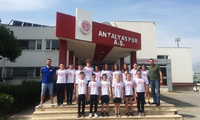 Antalyaspor Yüzme Takımı 17 Sporcu İle Milli Takımda