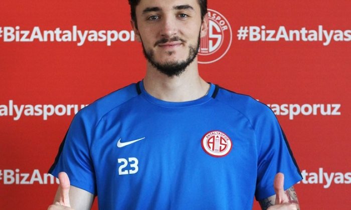 Özenç’e Göre En İyi Kaleci Gianluigi Buffon