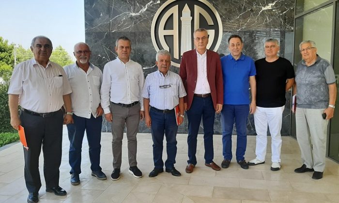Fikret Öztürk, Antalyaspor Vakfı’nın Başkanı Oldu