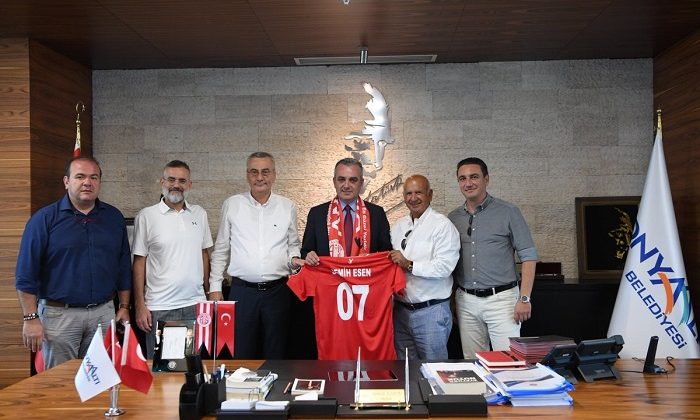 Antalyaspor Kulübü Derneği’nden Semih Esen’e Ziyaret