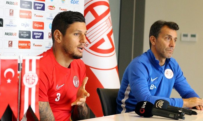 Diego ve Bülent Korkmaz, Medyanın Sorularını Yanıtladı