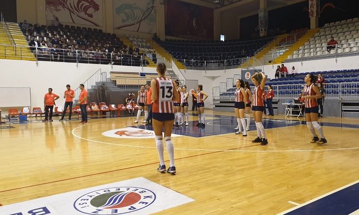 Berlin Döner Antalyaspor Hakemlere Takıldı