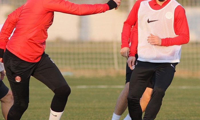 Göztepe Hazırlıkları Ara Vermeden Devam Ediyor