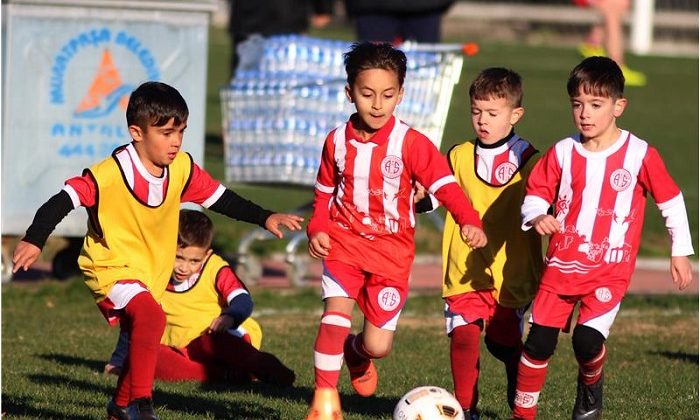 Futbol Okulları Sömestr Turnuvası Başladı