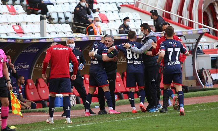 Yanal: “Hem Hücumu Hem Savunmayı Çok İyi Yaptık”