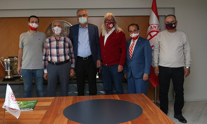 Başkan Mustafa Yılmaz Konuklarını Ağırladı