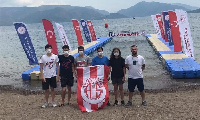 Yüzme Takımından Üç Sporcu Paris’te Yarışacak