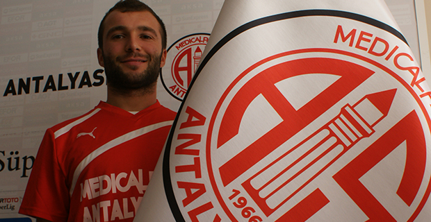 Antalyaspor’da Rota Murat Akın