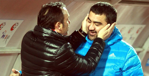 Ümit Özat’tan Hami’ye Ağır Eleştiri