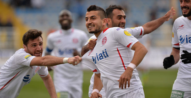 Antalyaspor Deplasmanda Güldü