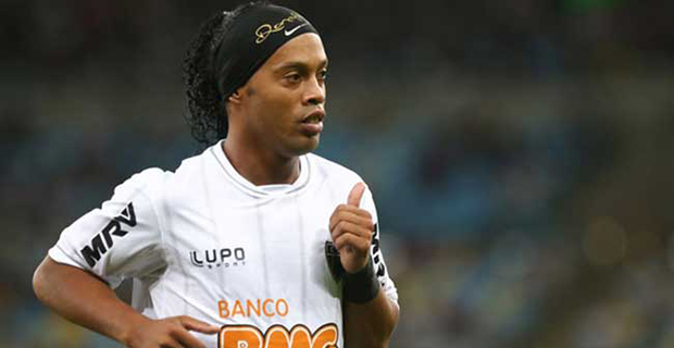 Antalyaspor Ve Ronaldinho Tekrar Temasta