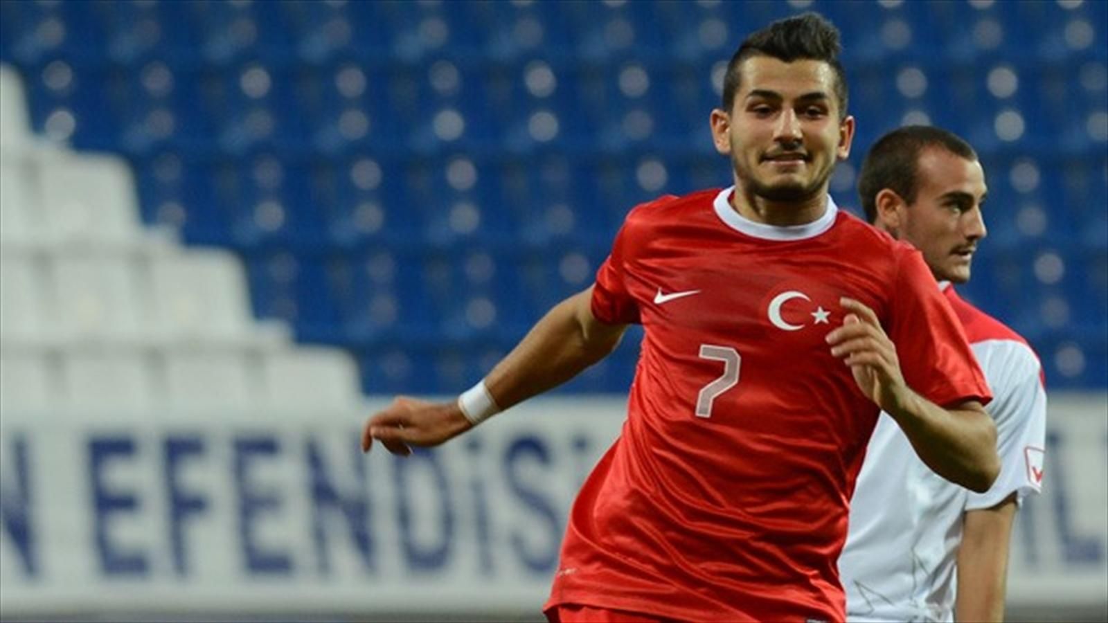 Antalyasporlu Futbolcuya Beşiktaş Talip