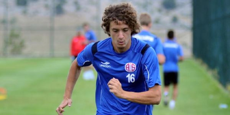 Osman Çelik K.Karabükspor’da