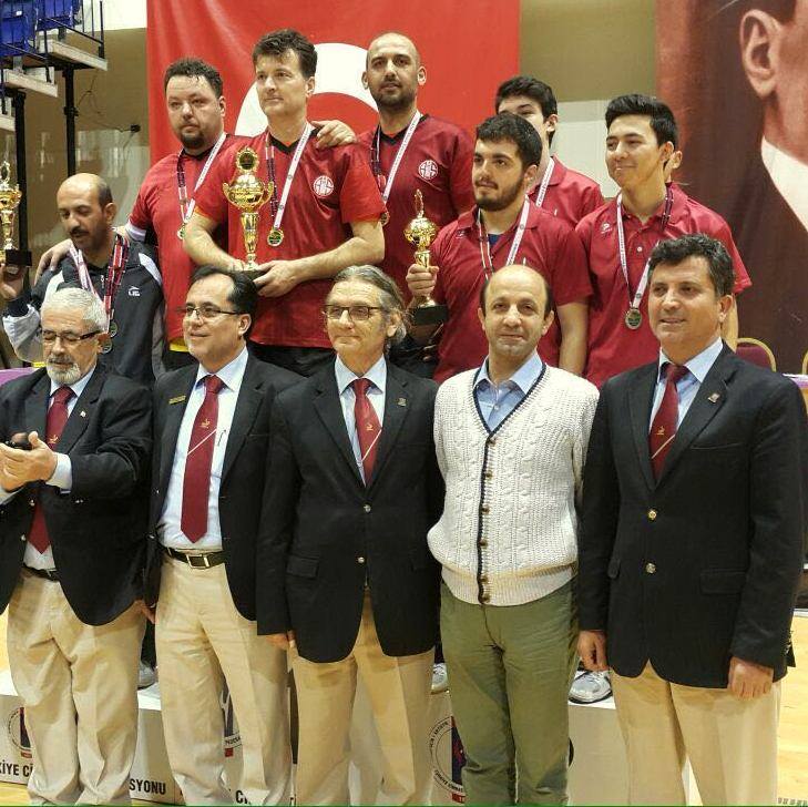 Masa Tenisinde Birinci Antalyaspor