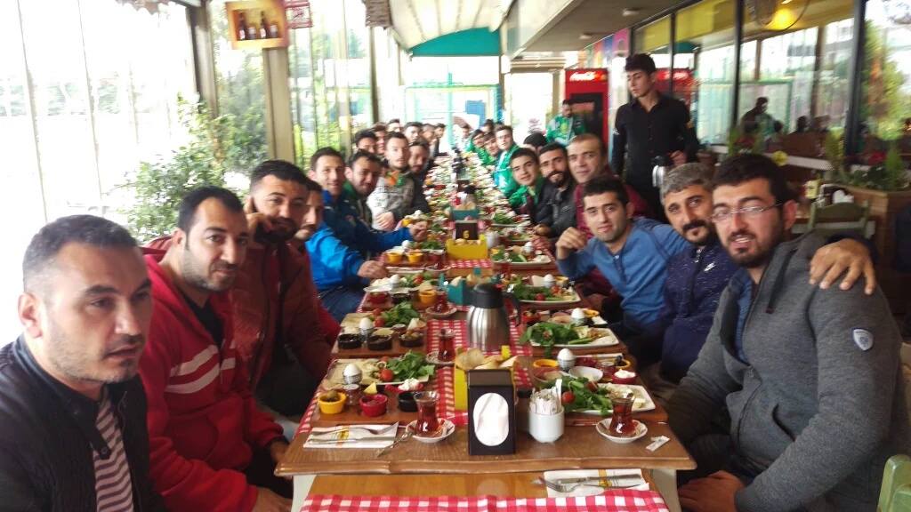 07 Gençlik’ten Bursaspor Taraftarına Kahvaltı