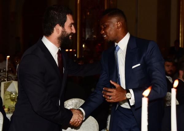 Eto’o ve Arda, Gencer İçin Buluştu