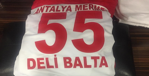 Oktay, Antalyaspor İle İlk Lig Maçına Çıktı