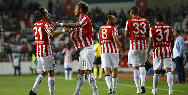 Antalya Arena’ya Gollü Veda