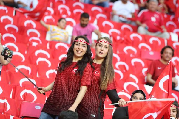 Antalya’da Kadın Seyirci Rekoru