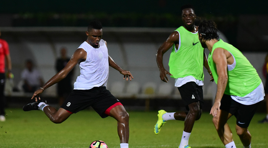 Eto’o Antrenmanlara Geri Döndü