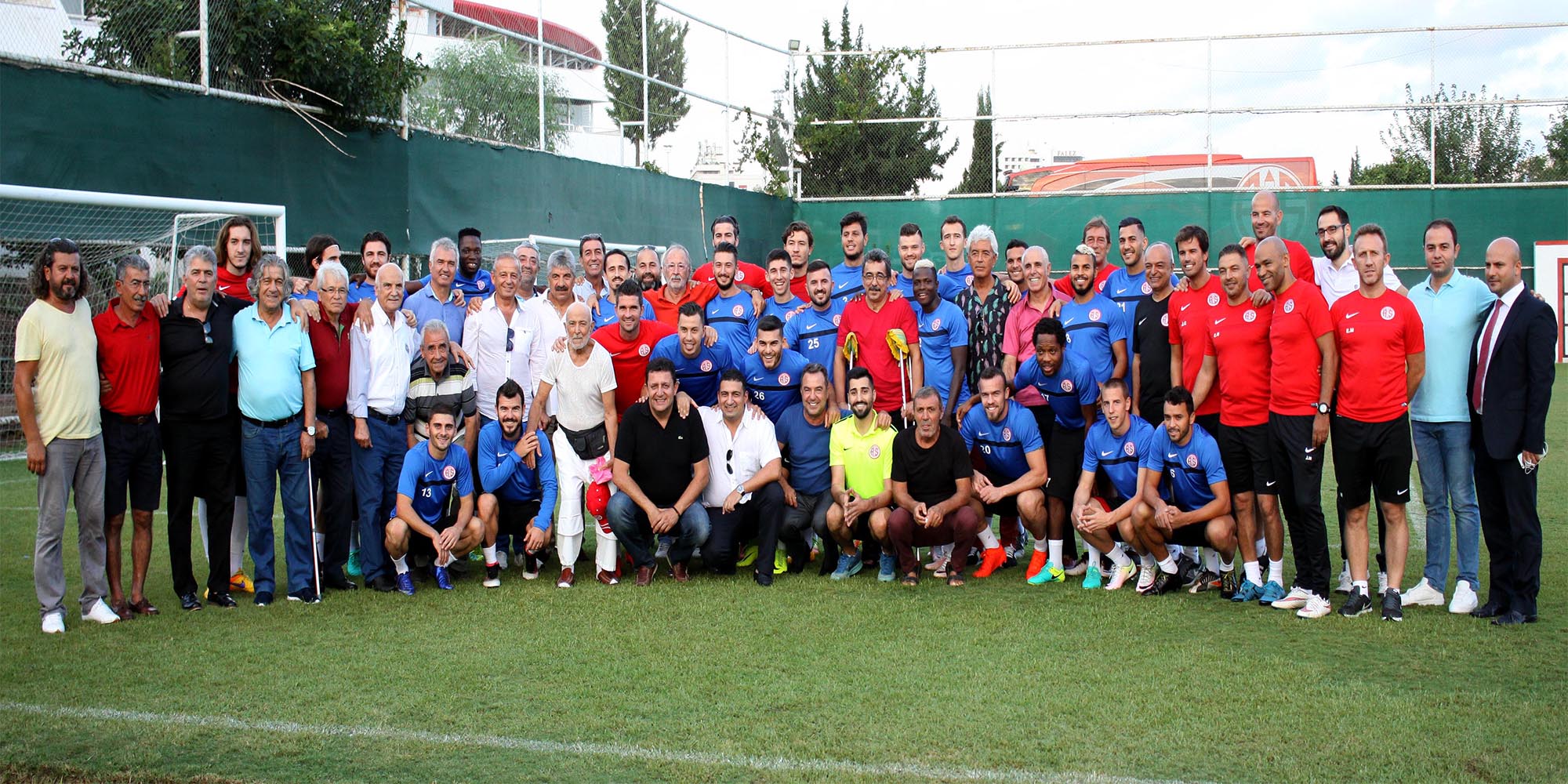 Antalyaspor’a Anlamlı Ziyaret