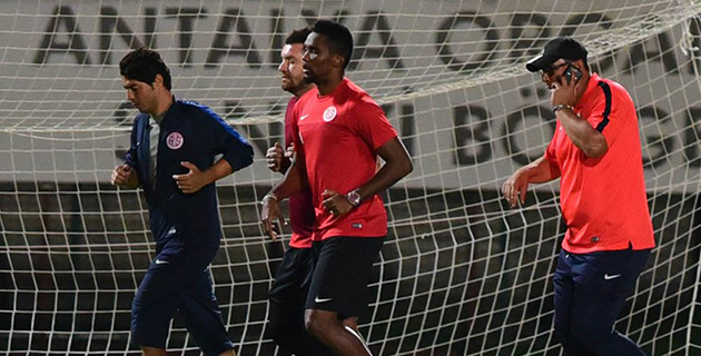 Antalyaspor Sahada Eto’o Antrenmanda