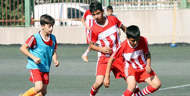 Futbol Okullarından Cumhuriyet Turnuvası