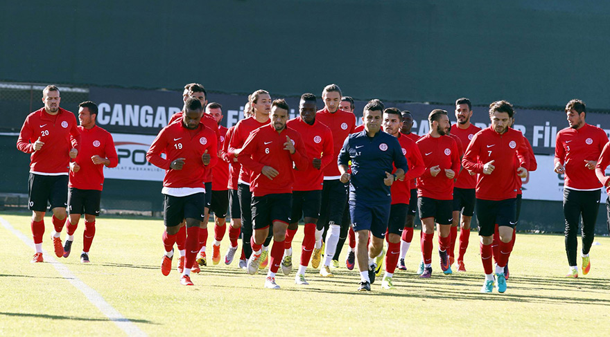 Antalyaspor’da Trabzonspor Hazırlıkları Sürüyor