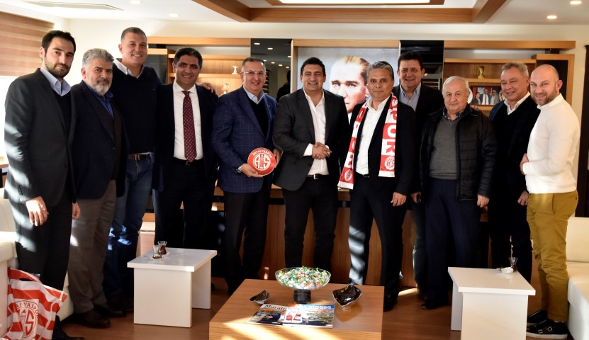 Başkan Öztürk’ten Ümit Uysal’a Ziyaret