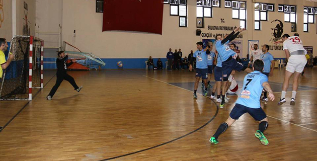 Antalyaspor Deplasmanda Kayıp: 27-24