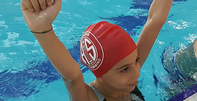 Yüzücüler İzmir’de Göz Doldurdu