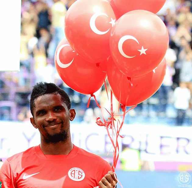 Eto’o’dan Türk Bayraklı Paylaşım