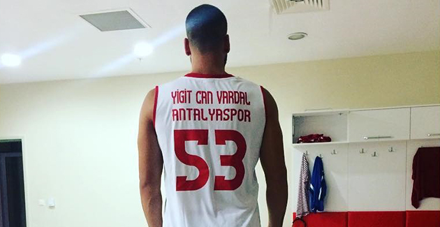 Yiğit Can Parkelere Döndü