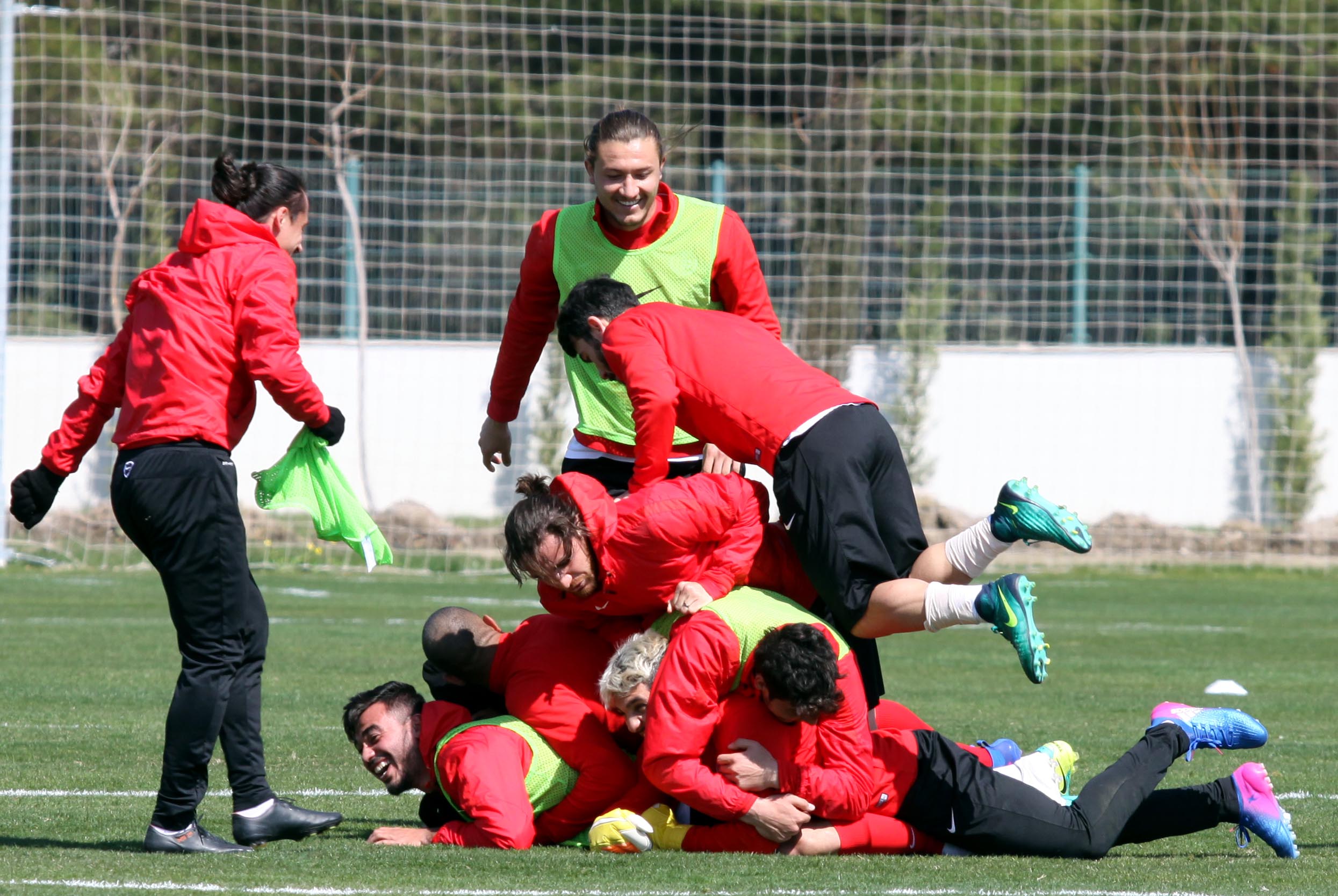 Antalyaspor’da Hazırlıklar Sürüyor