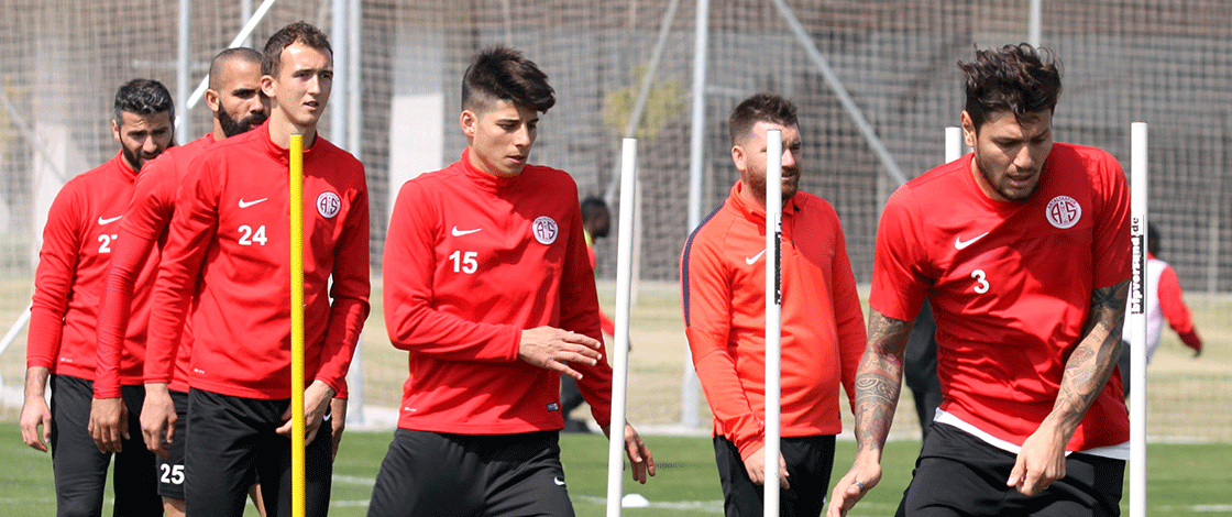 Kayserispor Maçının Taktiği Çalışıldı