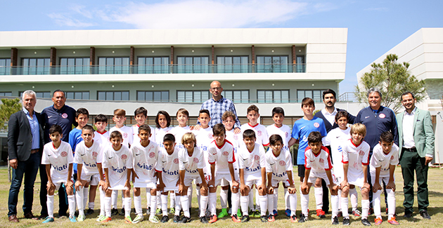 Antalyaspor’dan 23 Nisan Jesti