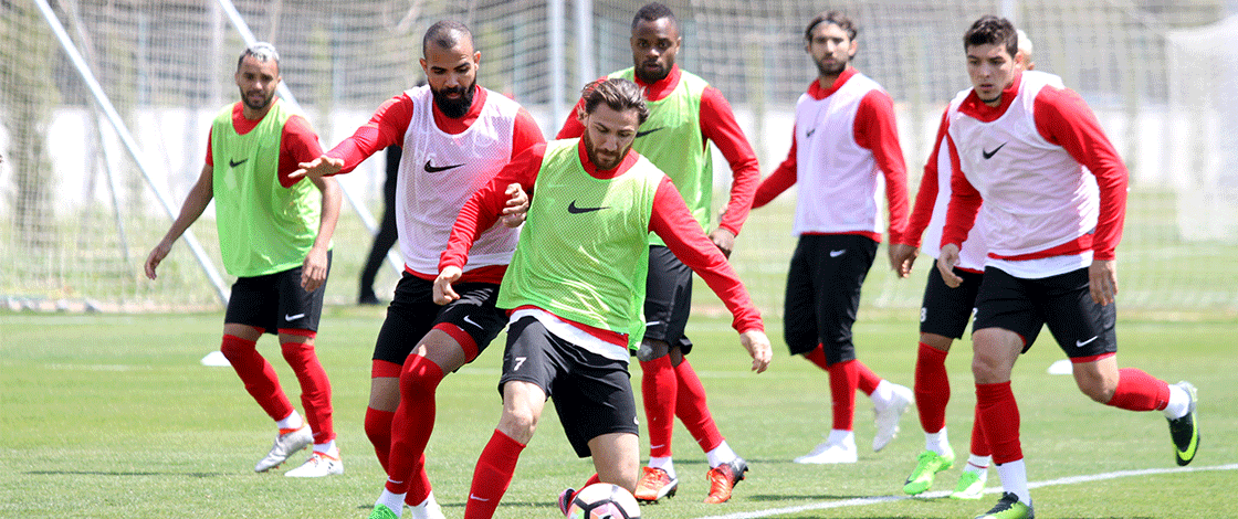 Trabzonspor Taktiği Çalışıldı