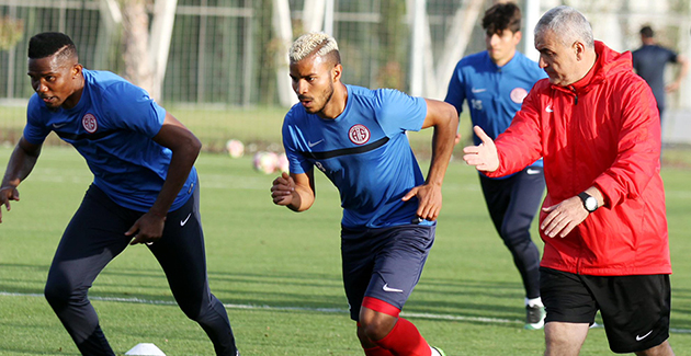 Fenerbahçe Maçının Hazırlıkları Başladı