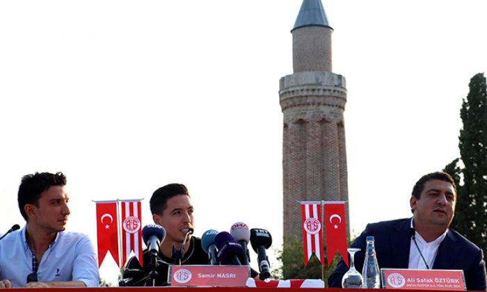 Nasri İçin Flaş Maaş İddiası