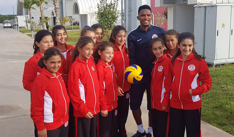 Voleybolculardan Tesislere Ziyaret
